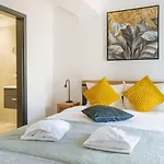 24 Penthouse - New Building & Parking *