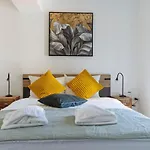 Apartamento 24 Penthouse - New Building & Parking *