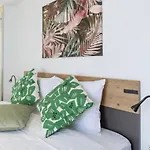 Апартаменты 24 Penthouse - New Building & Parking Бухарест
