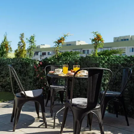 24 Penthouse - New Building & Parking Apartment *
