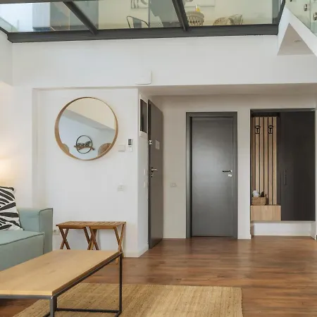 Appartamento 24 Penthouse - New Building & Parking Bucarest
