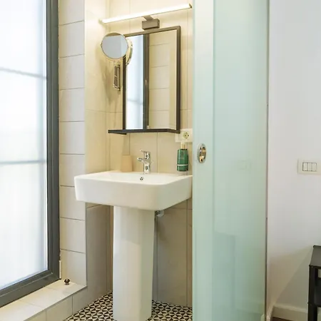 24 Penthouse - New Building & Parking Apartment