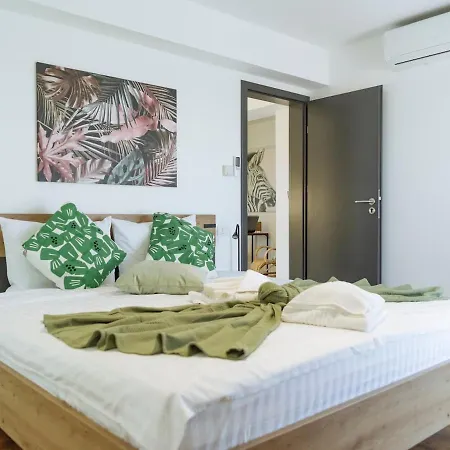 Apartment 24 Penthouse - New Building & Parking *