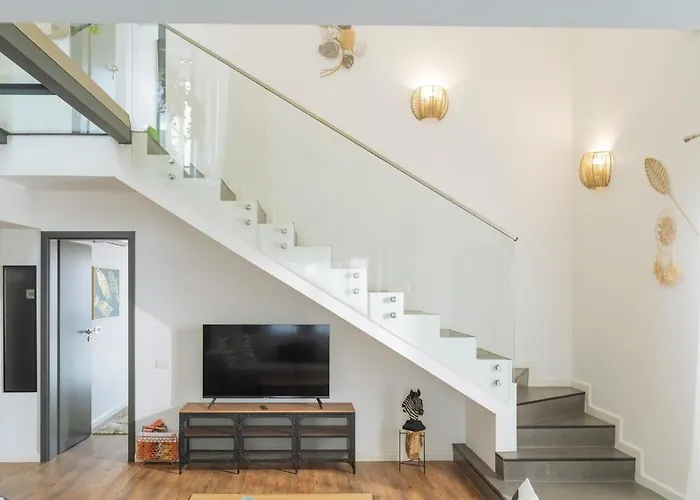 24 Penthouse - New Building & Parking *