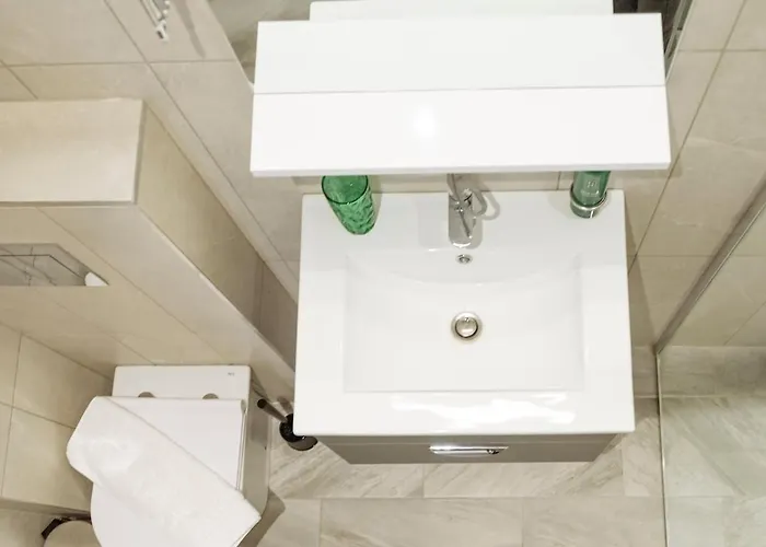 Apartament 24 Penthouse - New Building & Parking Bucureşti
